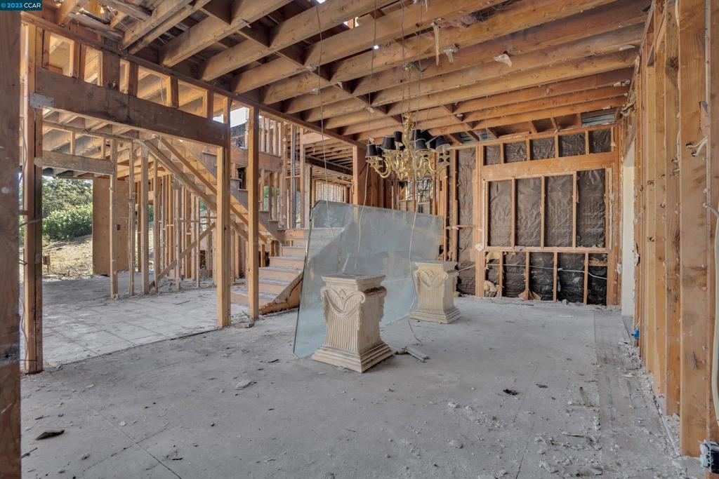 ALAMO RANCH ESTS - Residential