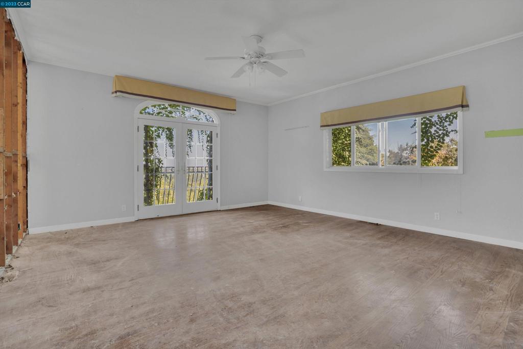 ALAMO RANCH ESTS - Residential