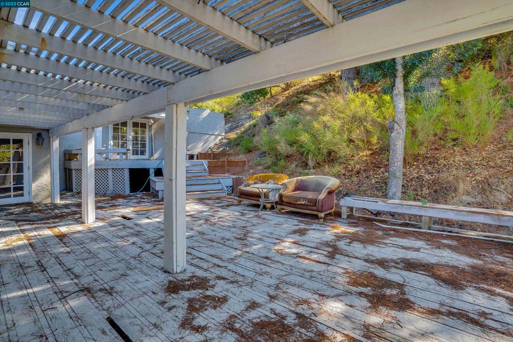 ALAMO RANCH ESTS - Residential