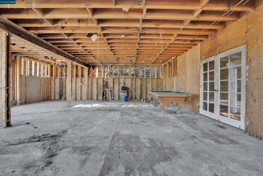 ALAMO RANCH ESTS - Residential