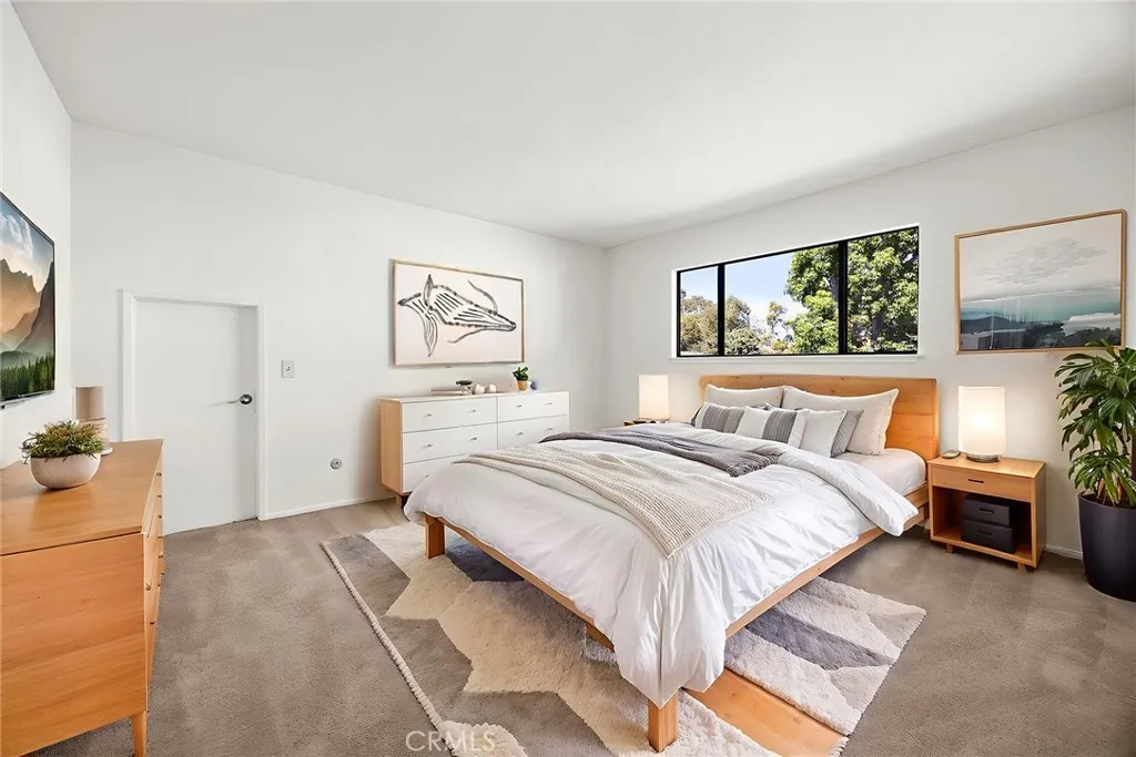 Anaheim Hills, California 92808, United States, 4 Bedrooms Bedrooms, ,3 BathroomsBathrooms,Residential,Active,195369