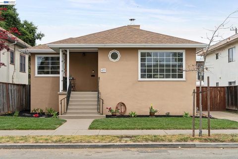 Photo of 473 Pacific Ave Ave, Alameda, CA 94501 (MLS # 41129536)