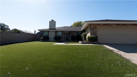 Photo of 6642 Amberwood Dr, Rancho Cucamonga, CA 91701 (MLS # OC26055892)