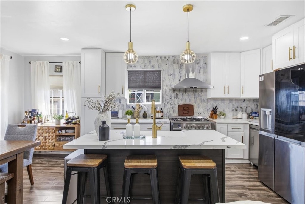 12919 S Manhattan Place