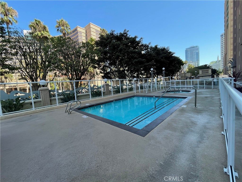 Downtown (DT) - Residential Lease