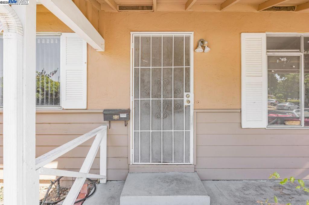 Properties 4 40122 Besco Dr