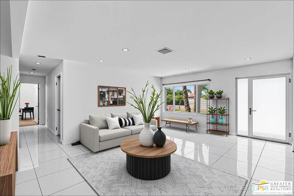 listing image 130728072845276328448