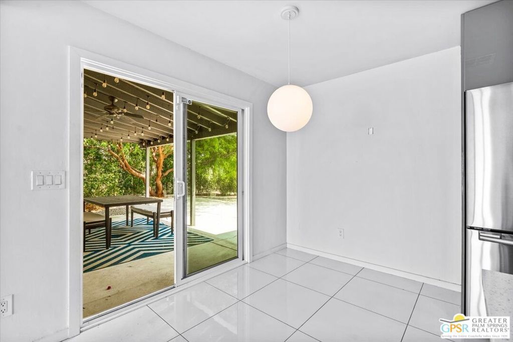 listing image 130723099522712619003
