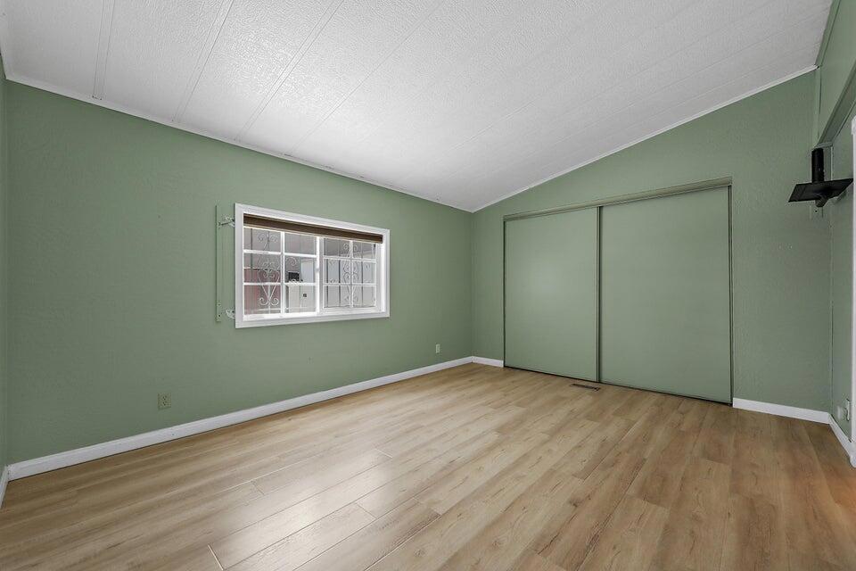 Tri Palm Estates - Manufactured In Park