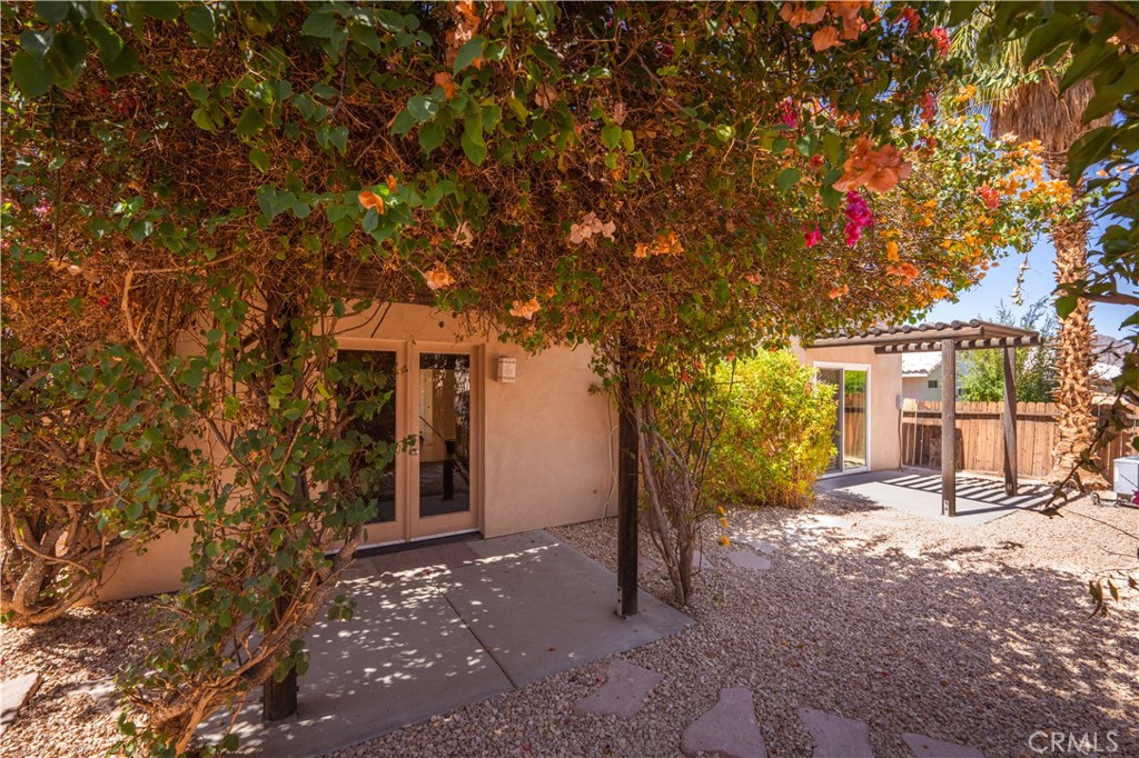 La Quinta Cove* - Residential Lease