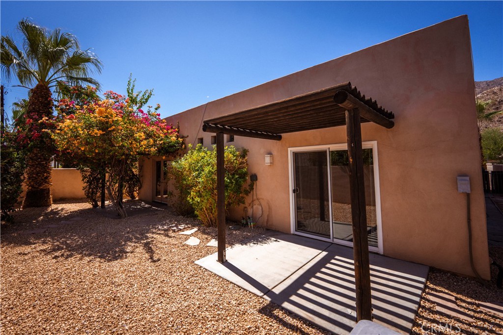 La Quinta Cove* - Residential Lease