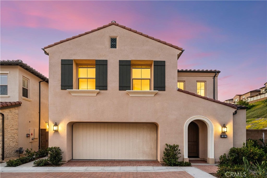 242 Maricopa