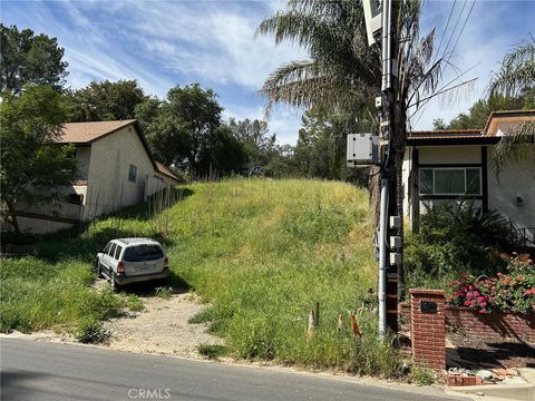 Photo of 4339 Canoga Avenue, Woodland Hills, CA 91364 (MLS # SR26055814)