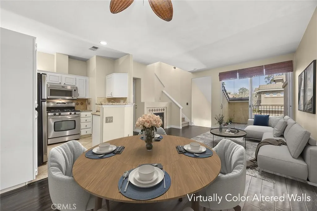 Anaheim Hills, California 92808, United States, 1 Bedroom Bedrooms, ,2 BathroomsBathrooms,Residential,Active,96754