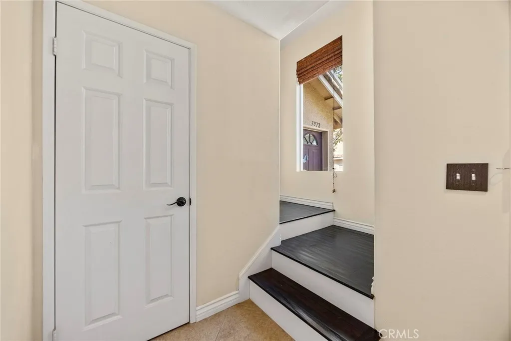 Anaheim Hills, California 92808, United States, 1 Bedroom Bedrooms, ,2 BathroomsBathrooms,Residential,Active,96754