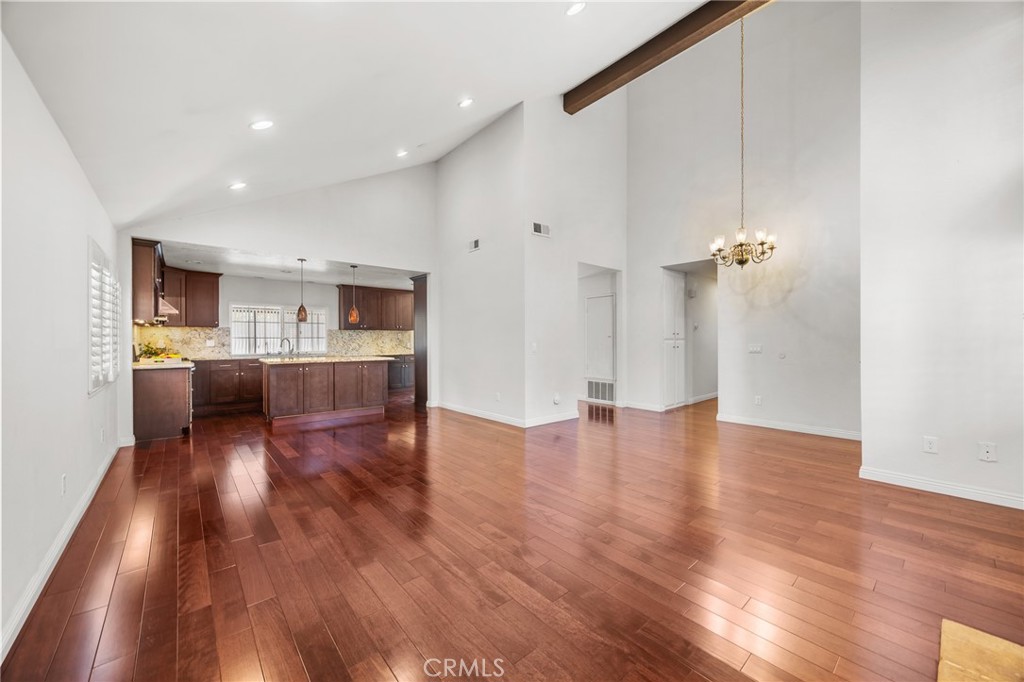2207 Meadow