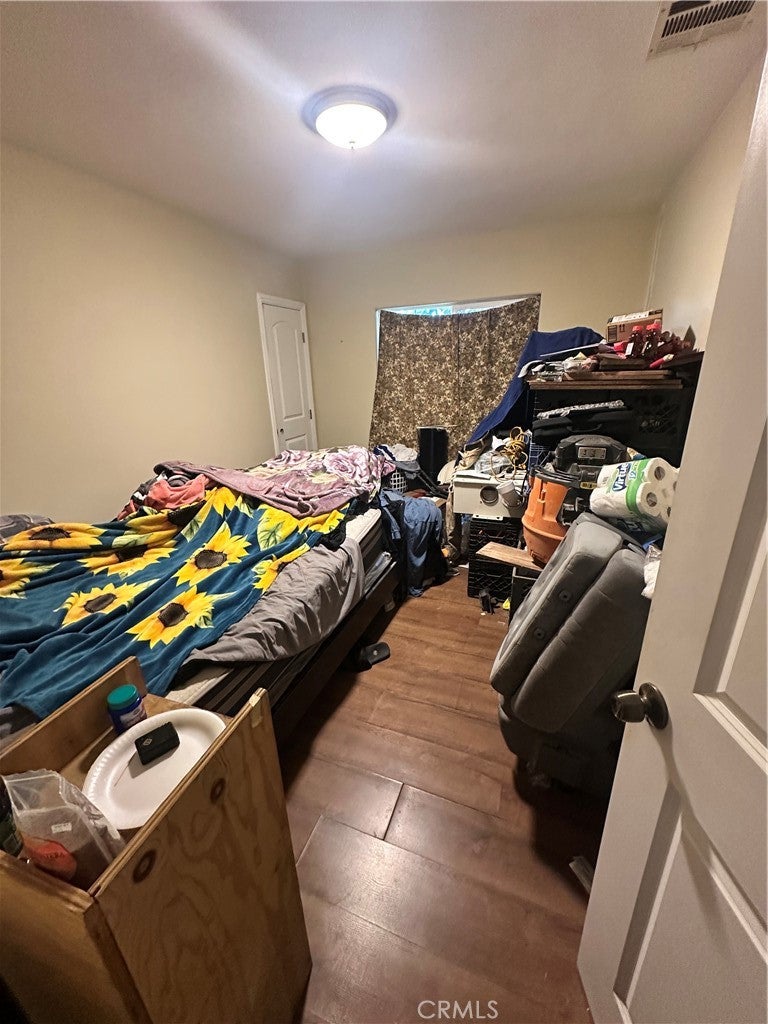 8903 S Denker