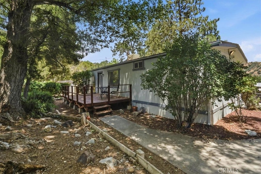 909 Louise Way