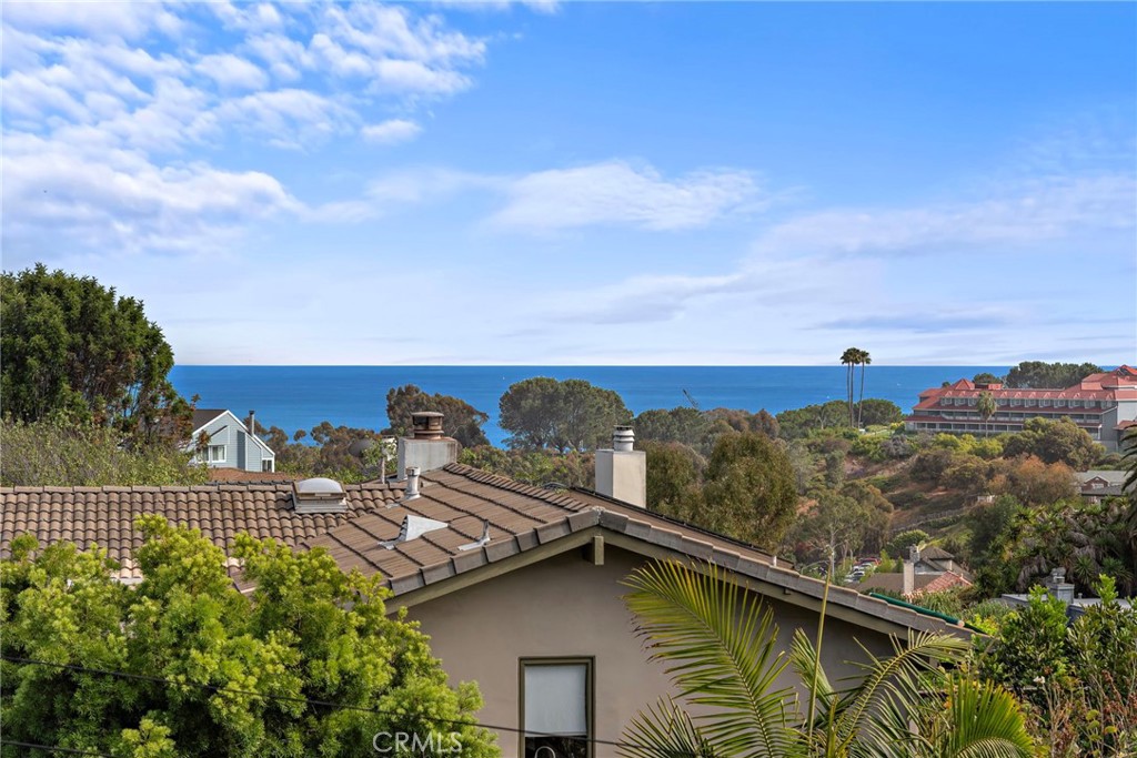 25211 La Cresta Drive
