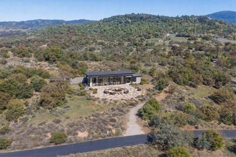 Photo of 3318 Black Oak Ln Ln, Julian, CA 92036 (MLS # 260006254SD)