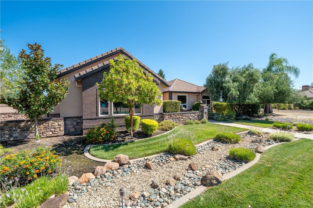 863 Santa Cruz Drive