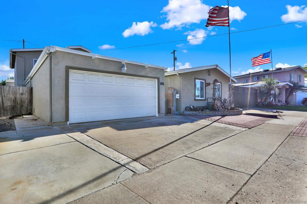 4643 Firestone St.
