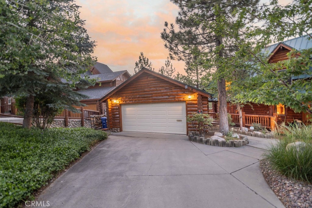 42668 Timberline Trail