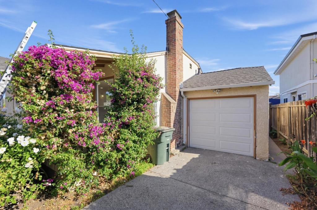 310 N Eldorado Street