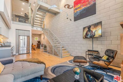 Photo of 3450 Cahuenga Boulevard #412, Los Angeles, CA 90068 (MLS # 26659639)
