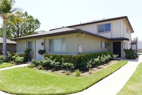 2033 Calle La Sombra D Simi Valley CA 93063