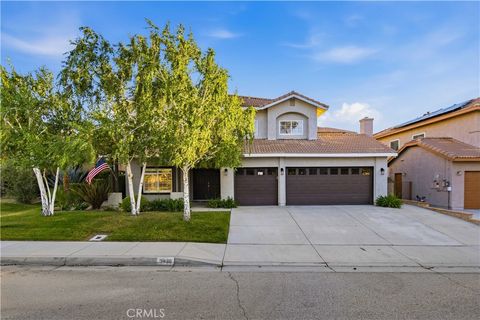 Photo of 3938 Sungate DR, Palmdale, CA 93551 (MLS # SR26104099)