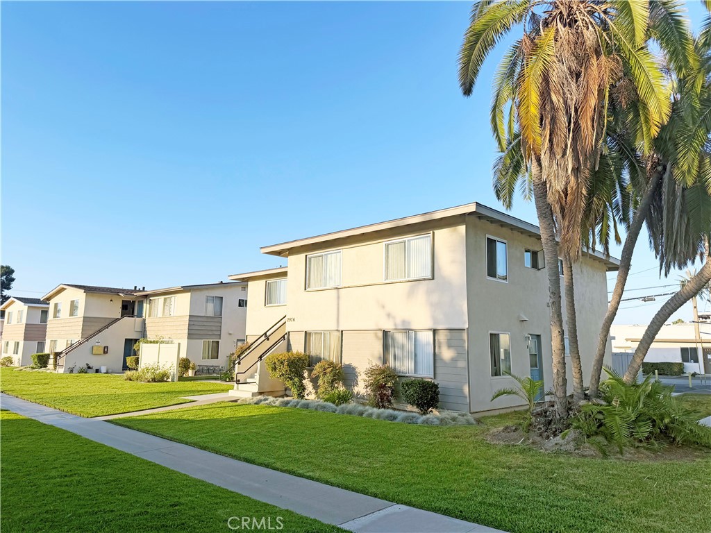 2976 Royal Palm