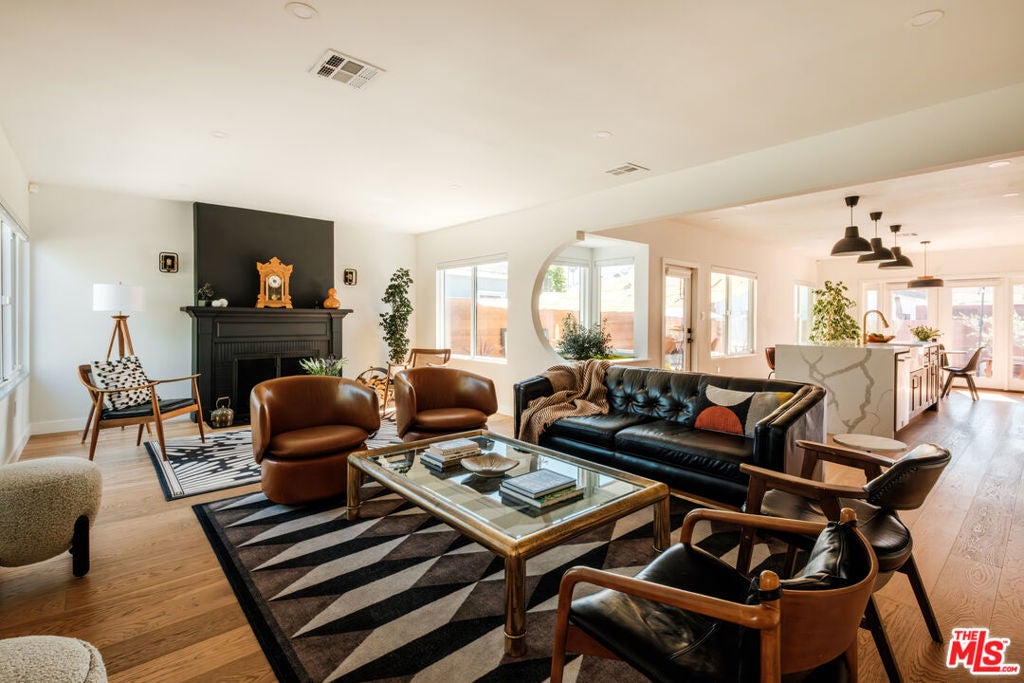 Properties 2 3625 Somerset Drive