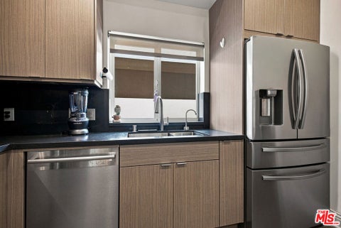 Tiny photo for 11840 Dorothy Street #302, Los Angeles, CA 90049 (MLS # 26999817)