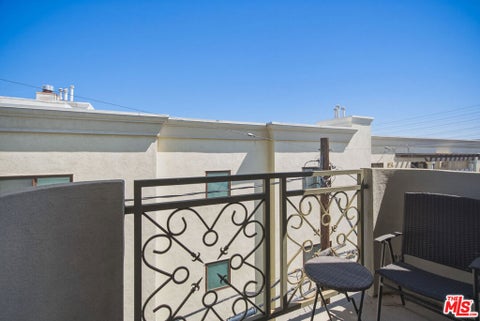 Tiny photo for 11840 Dorothy Street #302, Los Angeles, CA 90049 (MLS # 26999817)