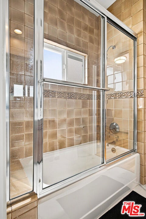 Tiny photo for 11840 Dorothy Street #302, Los Angeles, CA 90049 (MLS # 26999817)