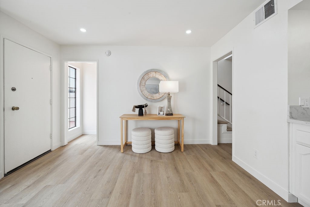 6101 Fulton Avenue 8