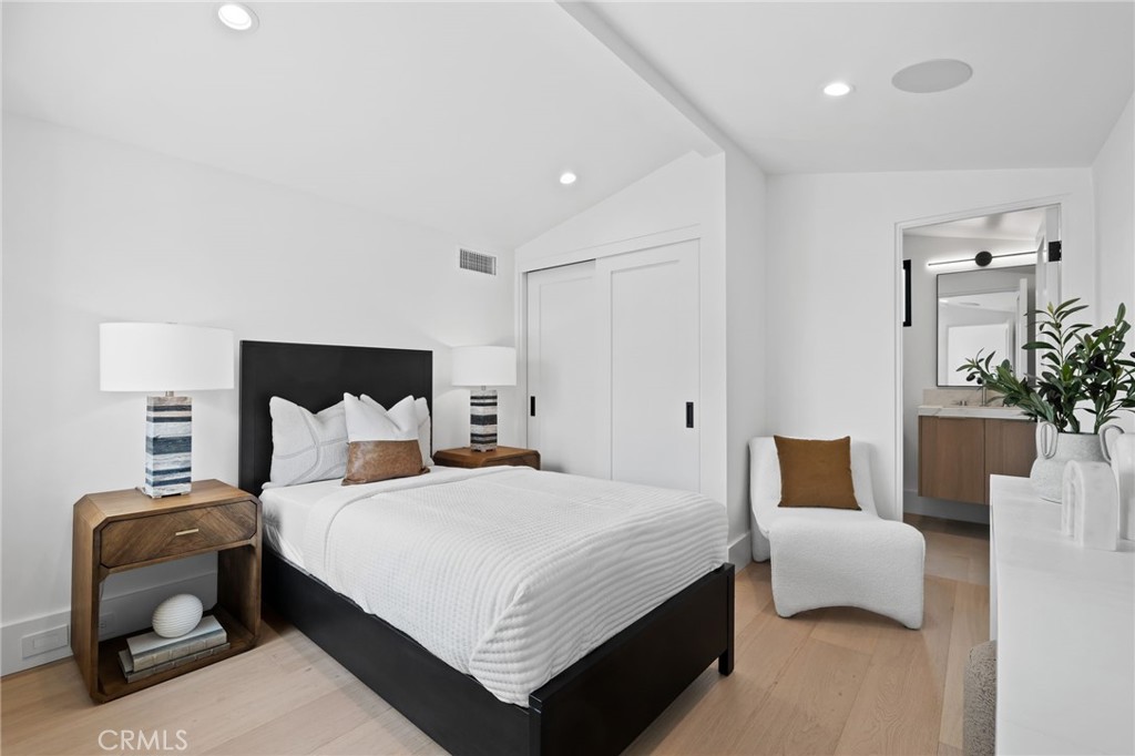 Corona del Mar South of PCH (CDMS) - Residential