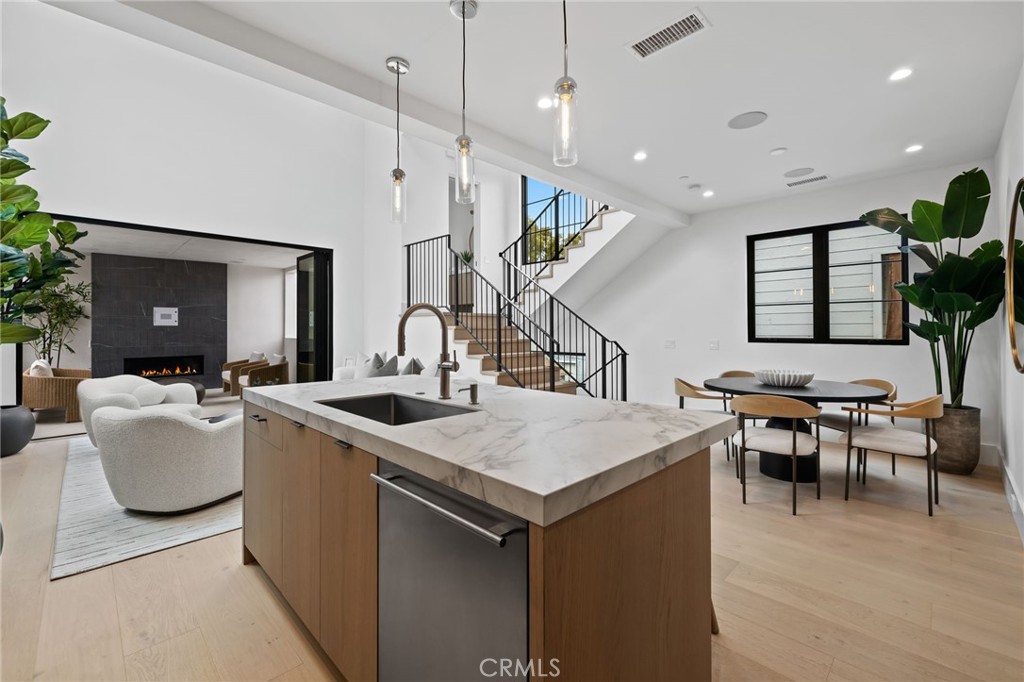 Corona del Mar South of PCH (CDMS) - Residential