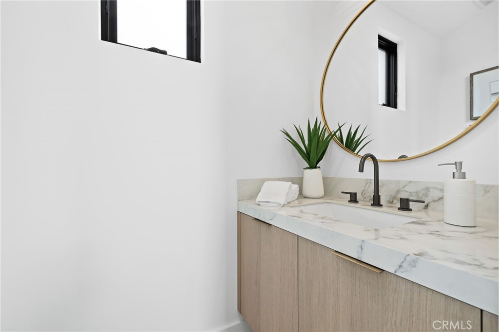 Corona del Mar South of PCH (CDMS) - Residential