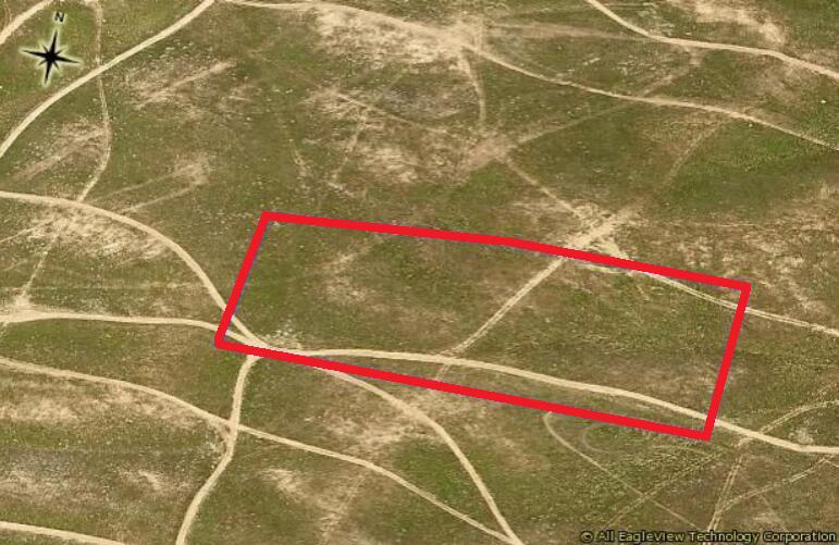 Beautiful lot near the AV Poppy Preserve with great views of the valley and mountains. Frontage on dirt road E-8. Zoning is A-2 Heavy Agriculture allows residential with many farm opportunities.