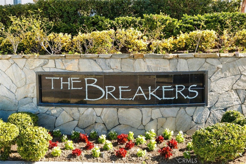 211 Shorebreaker