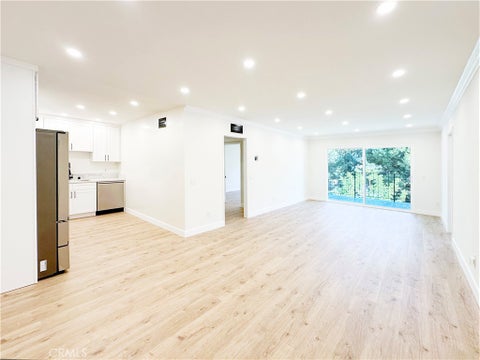 Photo of 500 Jackson Place #306, Glendale, CA 91206 (MLS # GD26169354)