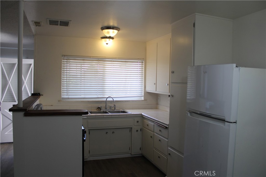 Unknown - Residential Lease