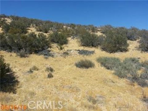 Photo of 0 Starlight Dr, Hesperia, CA 92345 (MLS # CV25210879)