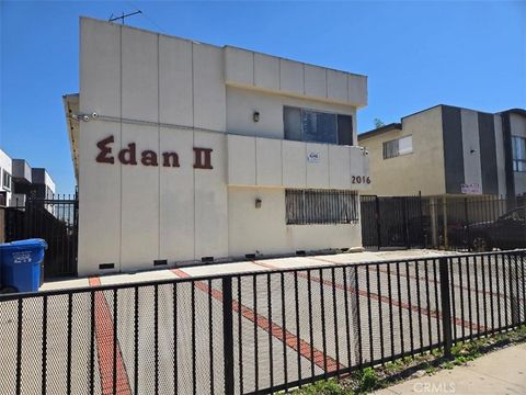 Photo of 2016 S Bedford ave St, Los Angeles, CA 90034 (MLS # SR26059747)