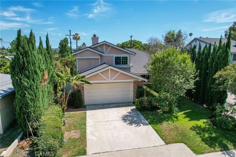 Photo of 22606 Archwood Street, West Hills, CA 91307 (MLS # SR26117458)