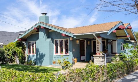 2439 E 6th Long Beach CA 90814