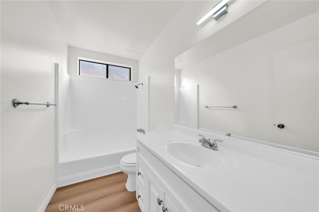 Clair Del Condos - Residential