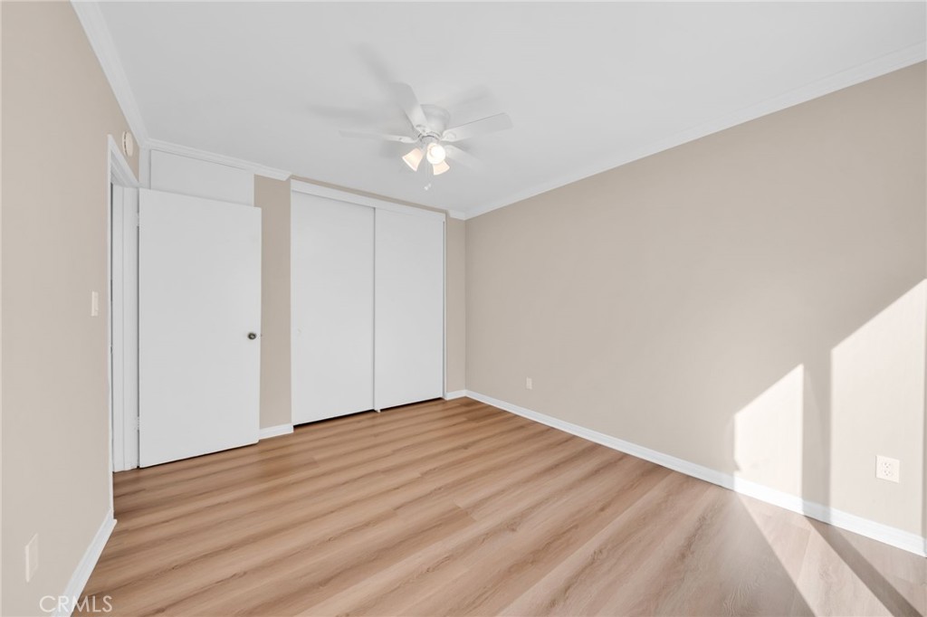 Clair Del Condos - Residential